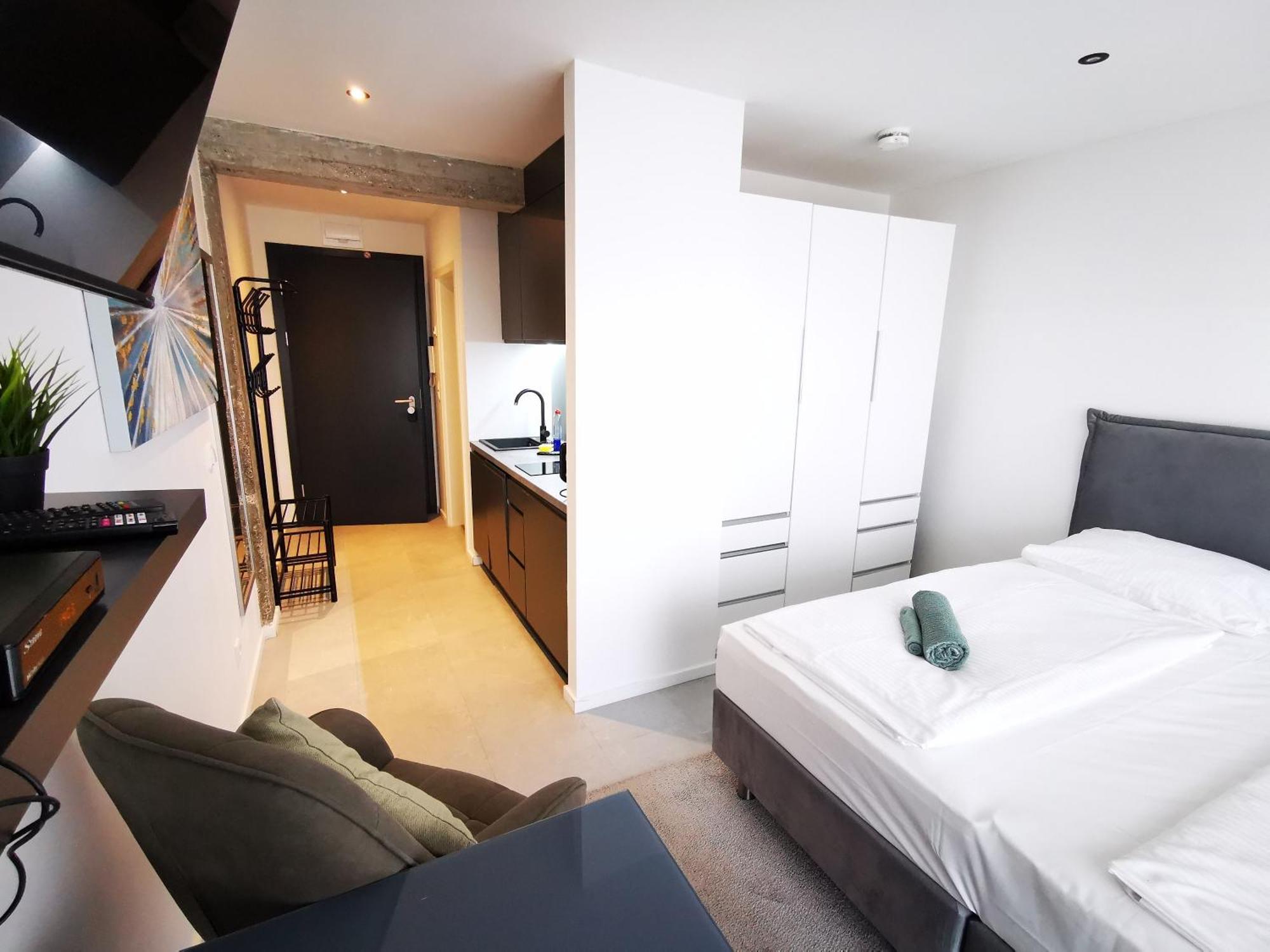 Hh 03 By Rockchair - Superhost Status - Modernes Apartment Mit Sonnigem Balkon & Premium Boxspringbetten In Winterhude - Hamburg Top Geheimtipp Exterior photo